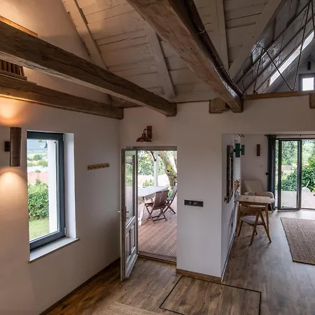 Apartment A Masik Eletem Pilismarot